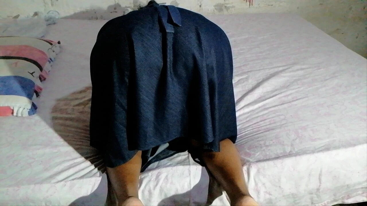 18+ Asian Teen My Friend Wife Came To My Room By Mistake He Has a Big Ass & Tight Pussy