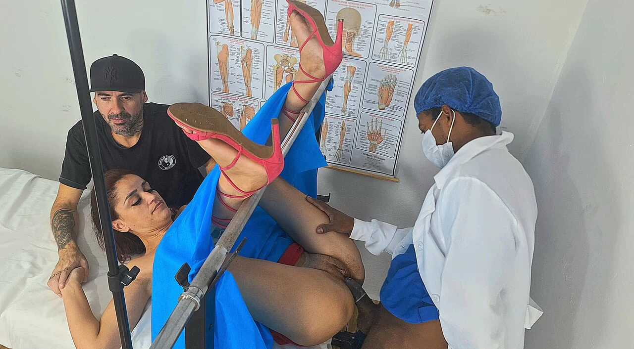 Gifted gynecologist fucks cuckold’s wife during exam!