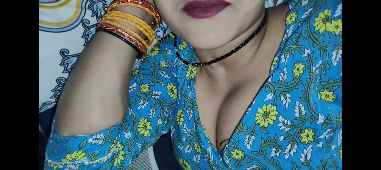 Indian Beautyful Shruti Bhabhi Suck Her Devar Big Dick till cum in mouth