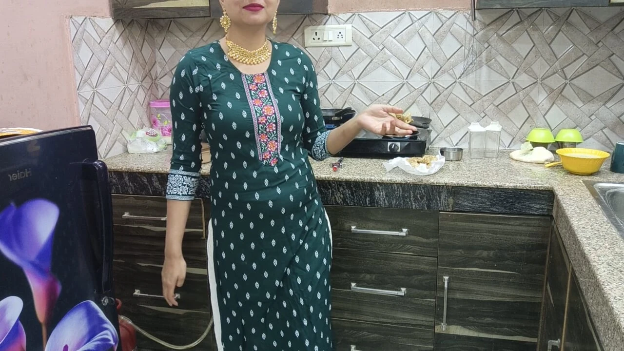 Indian Punjabi Ma Put New Desi Chudai Full Galiyan Punjabi Full HD Desi Sardarni Stepmum Wound Mari In Kitchen