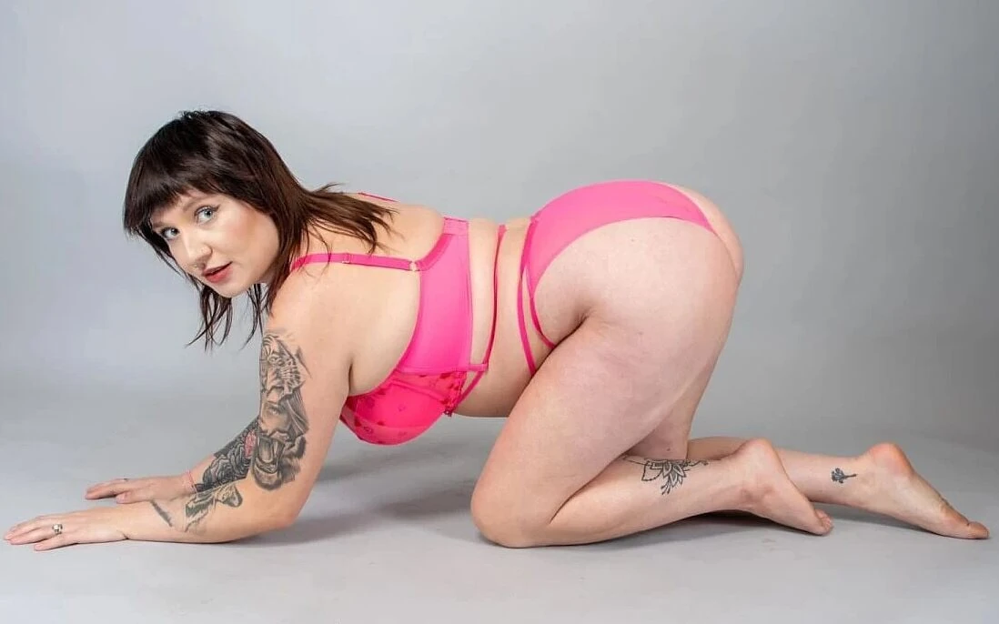 Jay Playhard Sluts Out Jess Batty