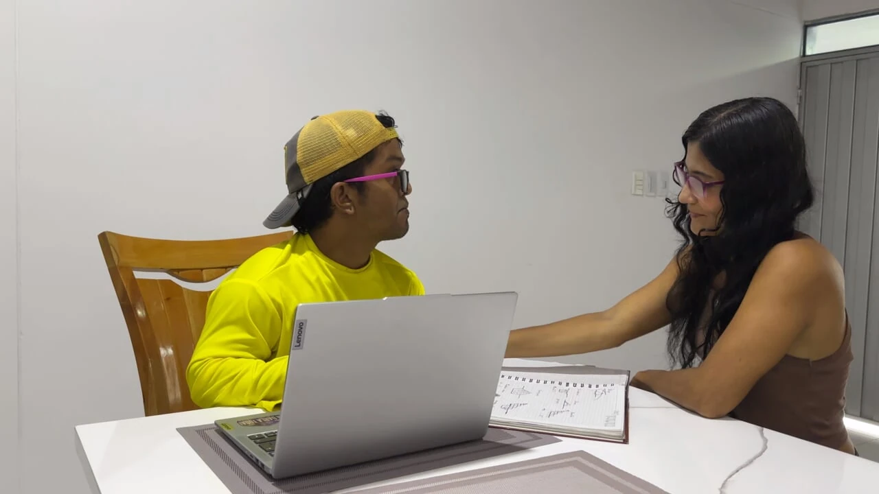 My stepmom's horny MILF won't let me do chores because I'm shoving my huge and rich midget cock through her tight pussy.