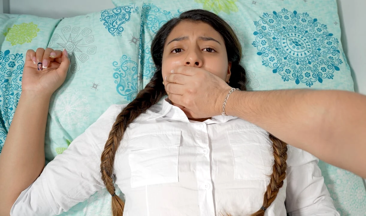 Shh shh don’t go screaming! – Stepbrother fucks his stepsister when they are alone at home.