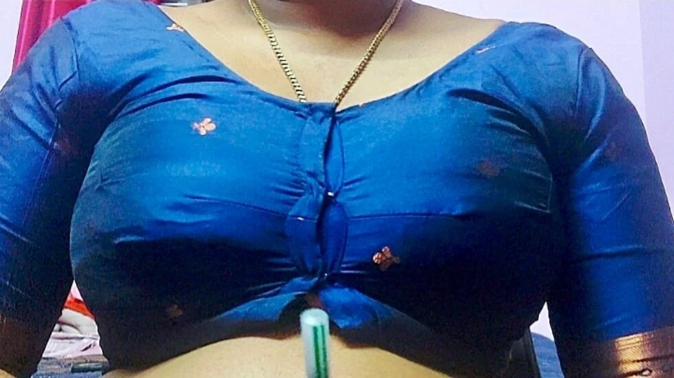 Baba Hardcore Sex with Hot Desi Bhabhi in room.