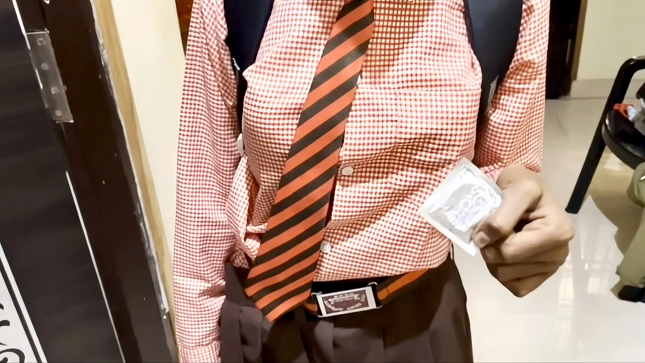 Indian Cute Desi School Girl Condom Sex Video, Indian School Sex Condom Video In Doggy Style