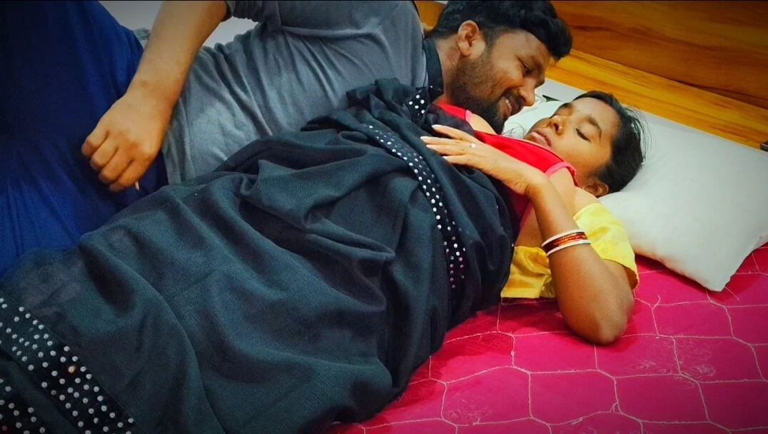 Kamvali bai uska Boss aaj aapne gav me jakar ek purane room me sex kiye – hot beautiful desi bhabhi sex movies in hindi voice.