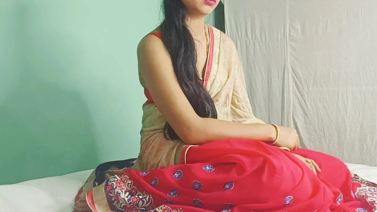 Piyasi Bhabhi Ki Garmi Hot Sexy Desi Sex Bohot Bada Lund Hai Aaj Majha Aajaigi