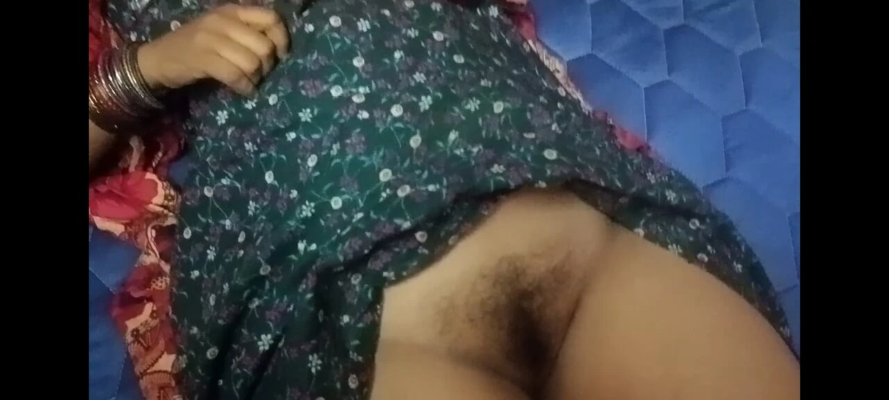 Shy Tamil Desi aunty sex with boy