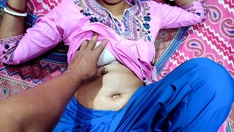 Village Girl Tight Pussy XXX video, Desi Tight Pussy Fucking xxx Video