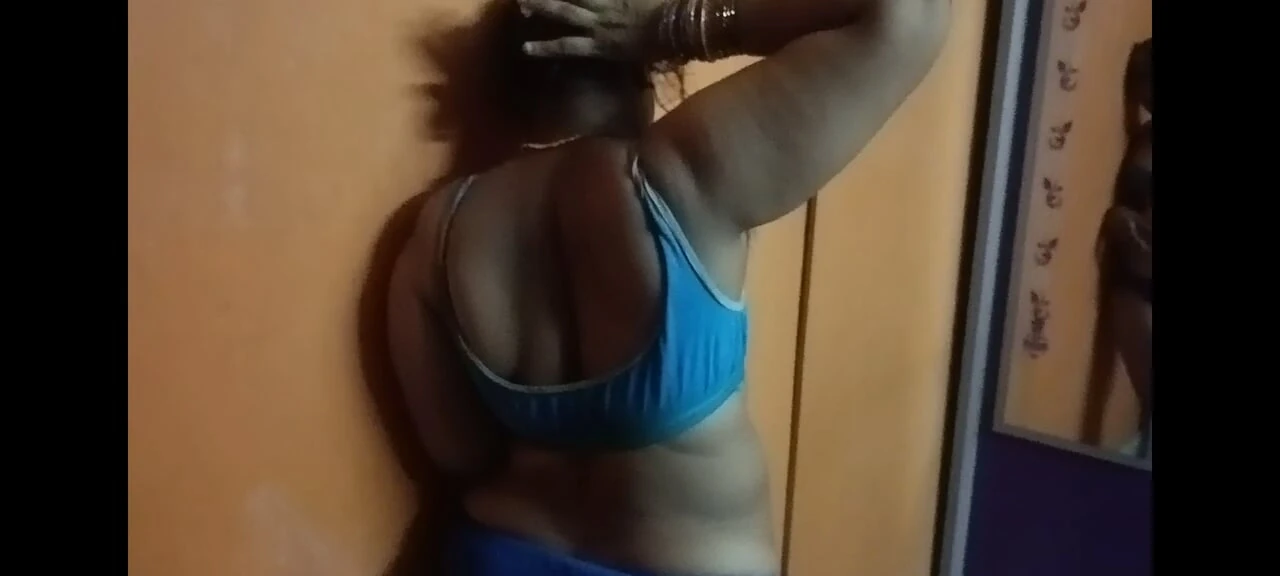 Blue Bra and panties wearing aunty enjoying sex