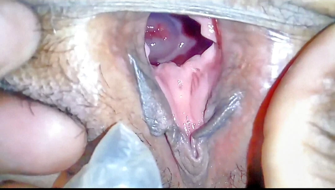 Desi Nargis Bhabhi Old Sex Video her Husband