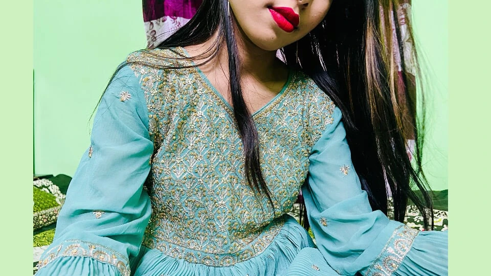 Hard fucking with my super sexy friend stepsister when the house is empty