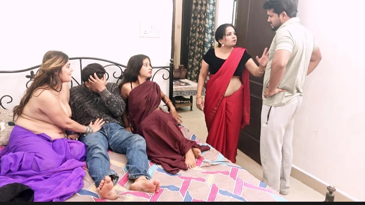 Indian desi bhabhi Gangbang threesome foursome hardcore sex video