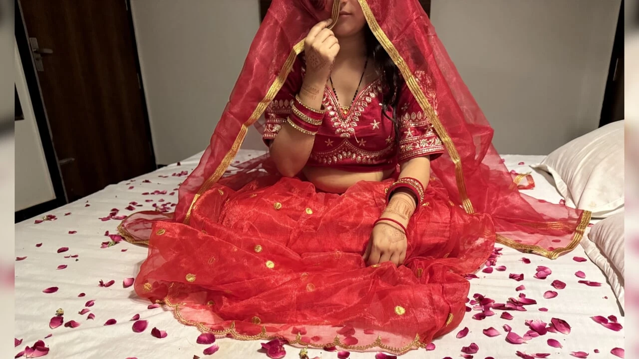 Suhagraat Ka Thofa – Pehla Raat Mein Dulhan Ki Gand Mari Jordaar Anal Desi Village Bhabhi